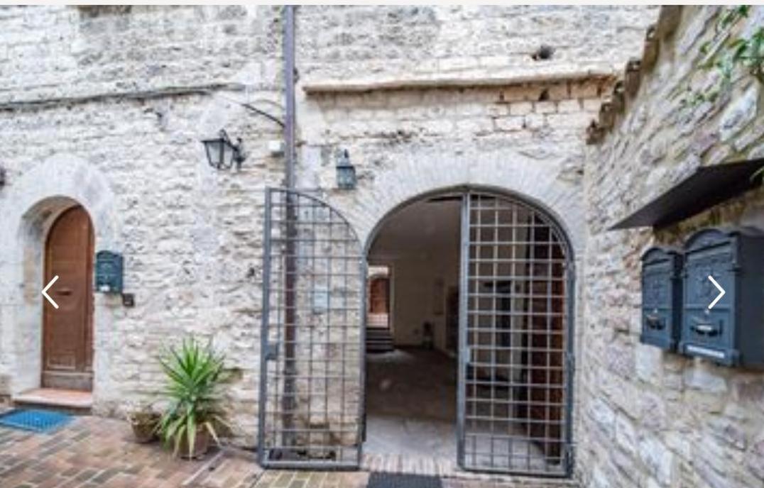 Appartamento Sant'Apollinare Ασίζη Εξωτερικό φωτογραφία
